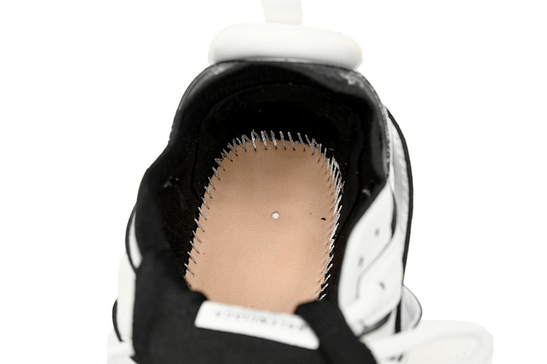 W3SKC 9010 Balenciaga Tess S