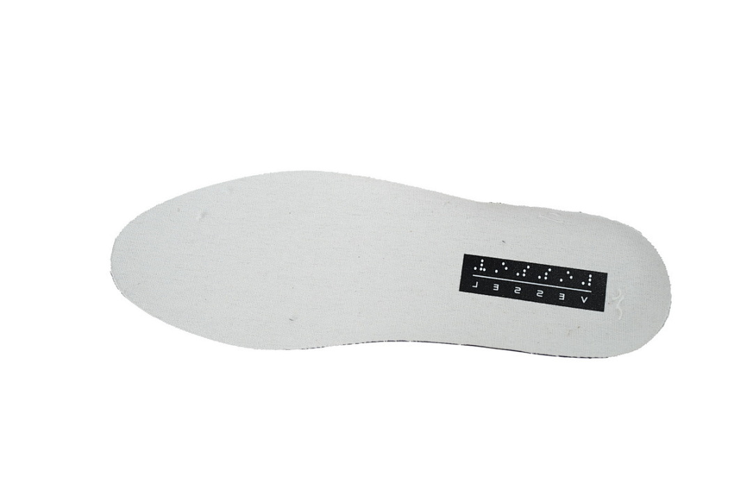 xVESSEL New Thick Soled Black