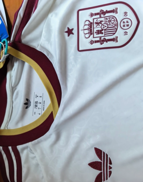 2026 World Cup Spain Away Jersey Mens Size reviewed byLuis Fernandez