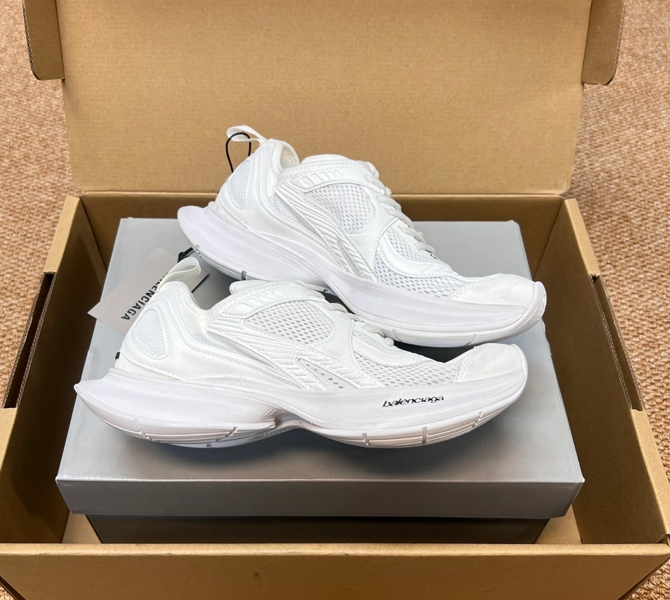  Balenciaga Circuit Sneaker WFLGY 0120 review Sofia Martinez 00