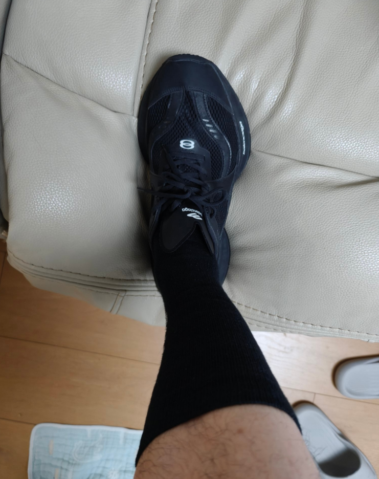 Balenciaga Circuit Sneaker WFLGY 1000 review Marco Ferraro 01