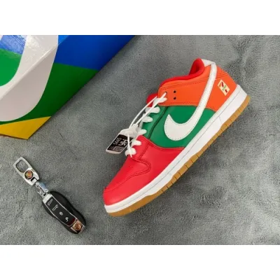 7-Eleven x Nike SB Dunk Low 01