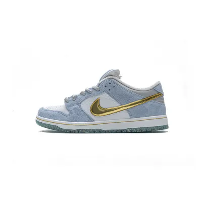 Sean Cliver x Nike SB Dunk Low A 01