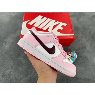 Nike SB Dunk LowGSStrawberry Powder 02