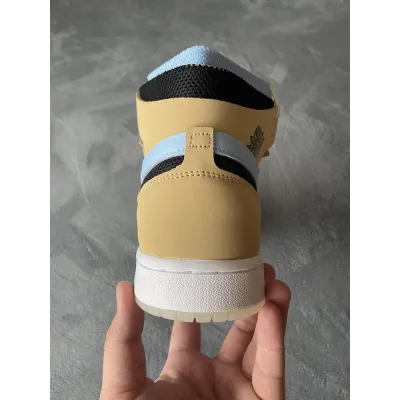 Air Jordan 1 Zoom CMFT Sesame/Psychic Blue  02