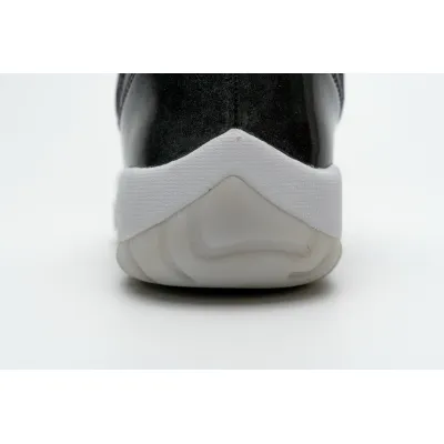 Air Jordan 11 Retro Low Barons 02
