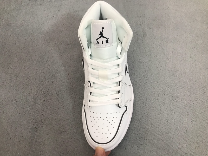 jordan 1 iridescent outline