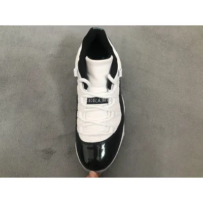 Air Jordan 11 Retro Low Concord 02