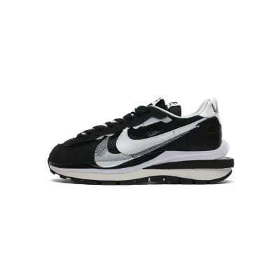 Sacai x Nike Pegasua Vaporfly Black White A 01