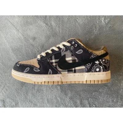 Travis Scott x Nike SB Dunk Low A 01