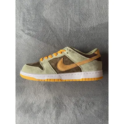 Nike Dunk Low SE Dusty Olive  02
