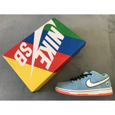 Nike SB Dunk Low Club 58 01
