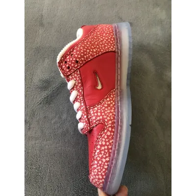 Stingwater x Nike SB Dunk Low OG QS Magic Mushroom  02