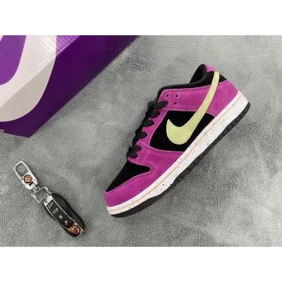 Nike SB Dunk Low Pro Red Plum 01