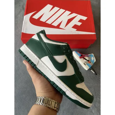 Nike SB Dunk Low RetroVarsity Green  02