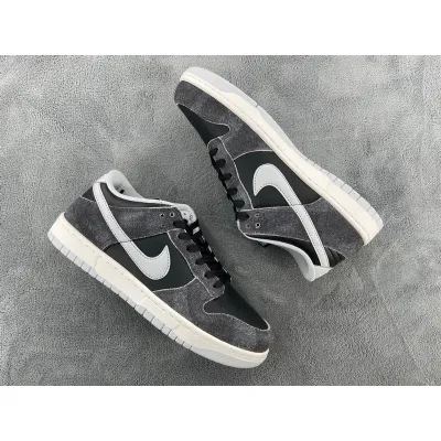 Nike Dunk Low Retro PRM Zebra 02