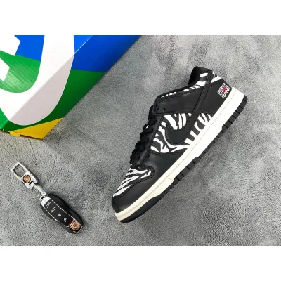 Quartersnacks x Nike SB Dunk Low Zebra 01