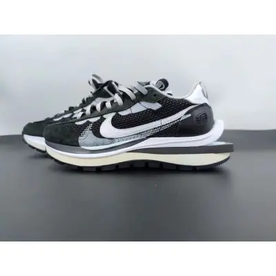 Sacai x Nike Pegasua Vaporfly Black White  02