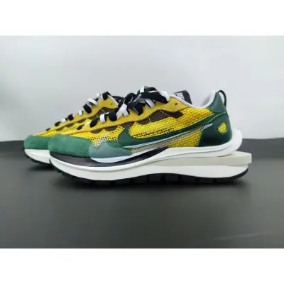 TOP Sacai x Nike Pegasua Vaporfly Yellow Green  02