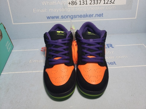 Songsneakers QC display for Og Tony Nike SB Dunk Low Night Of Mischief Halloween BQ6817-006